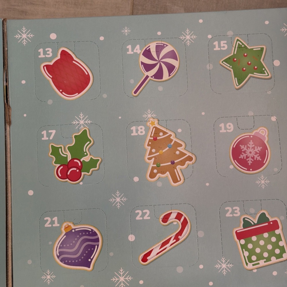 Micromallows 2.5" Squishmallows Holiday Advent Calendar Plush - 24pk Box Damage - Picture 6 of 13